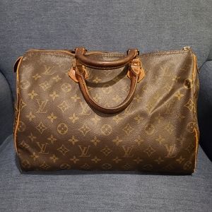Louis Vuitton Speedy 35